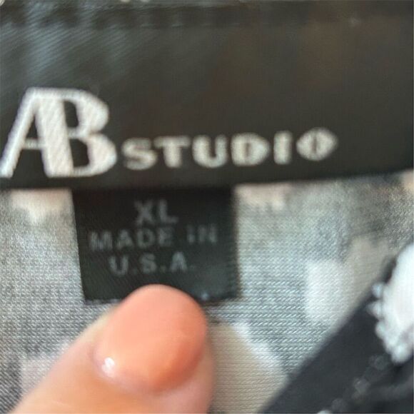 AB Studio Women's XL Black Geometric Ruffle Tank Top Blouse - Picture 7 of 8